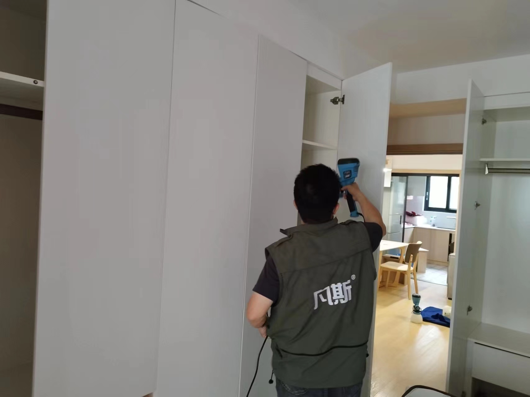 什么品牌的衣柜比较环保？甲醛含量少