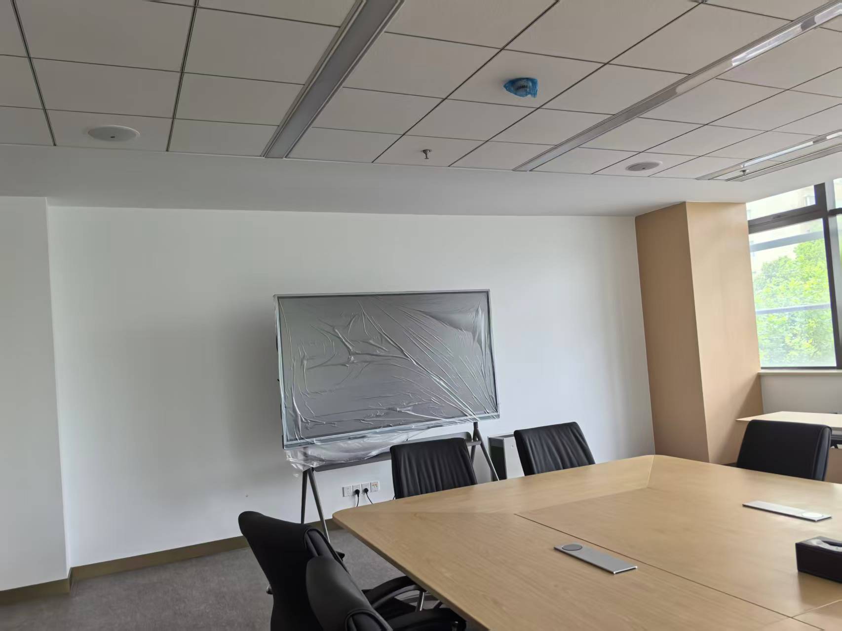 在夏季，什么样的室内空气质量让人体感受最为舒适？